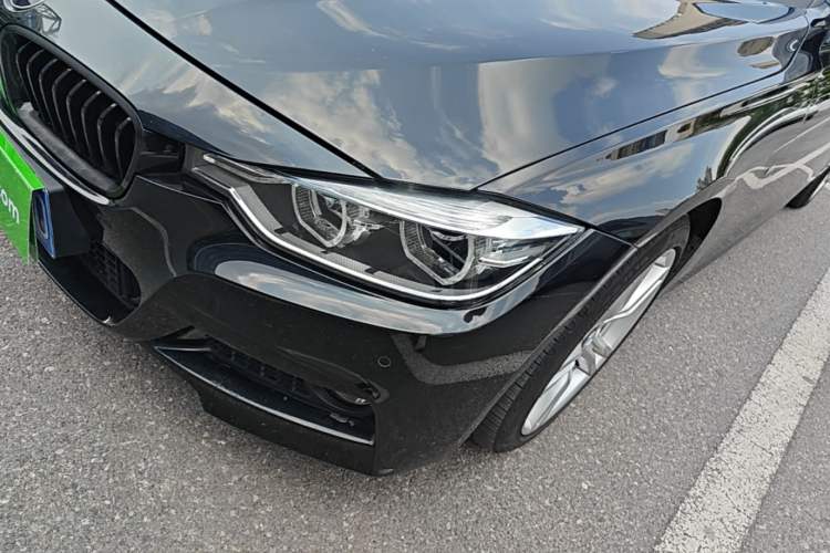 Used BMW 3 Series 2018 320i M Sport Package Left Front Headlight