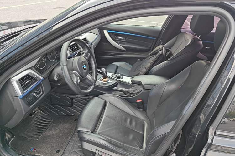 Used BMW 3 Series 2018 320i M Sport Package Left Front Seat