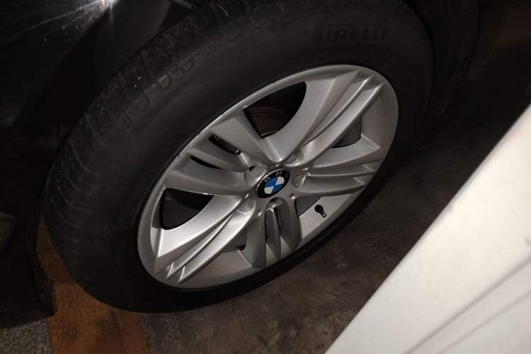 Used BMW 3 Series 2018 320Li Fashion Model Left Front Wheel Hub