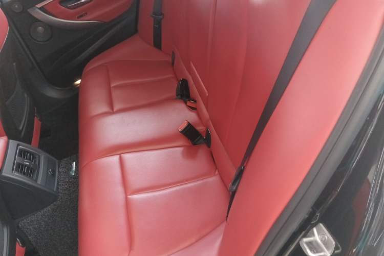 Used BMW 3 Series 2018 320i M Sport Night Edition Left Rear Seat