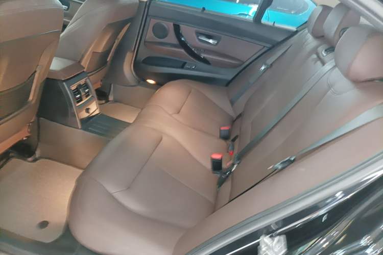 Used BMW 3 Series 2018 320Li Leading Model M Sport Package Left Rear Seat