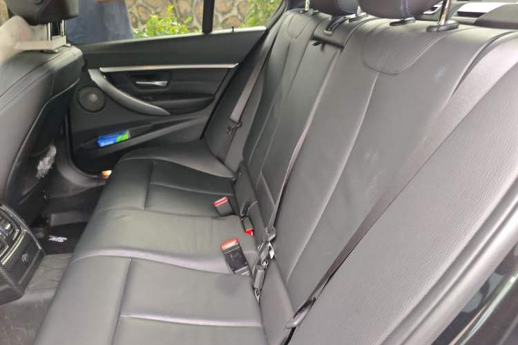 Used BMW 3 Series 2018 320i M Sport Night Edition Left Rear Seat