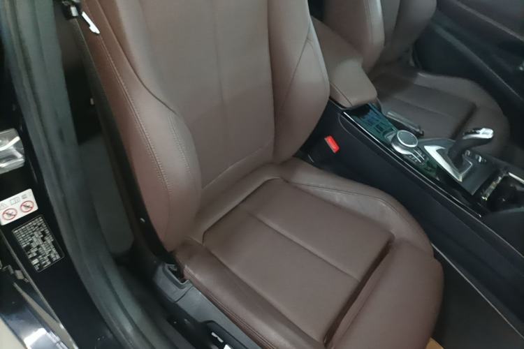 Used BMW 3 Series 2018 320Li Leading Model M Sport Package Right Front Seat