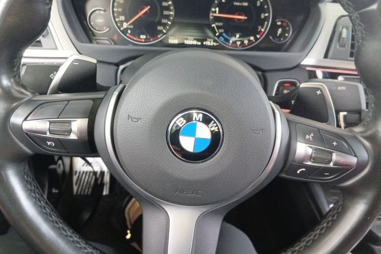 Used BMW 3 Series 2018 320i M Sport Night Edition Steering Wheel