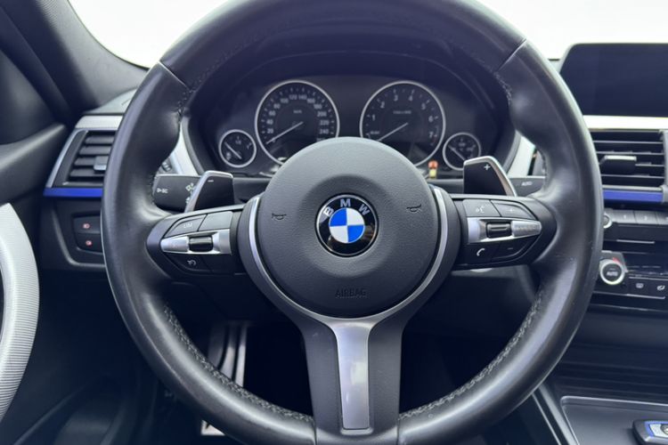 Used BMW 3 Series 2018 320i M Sport Package Steering Wheel