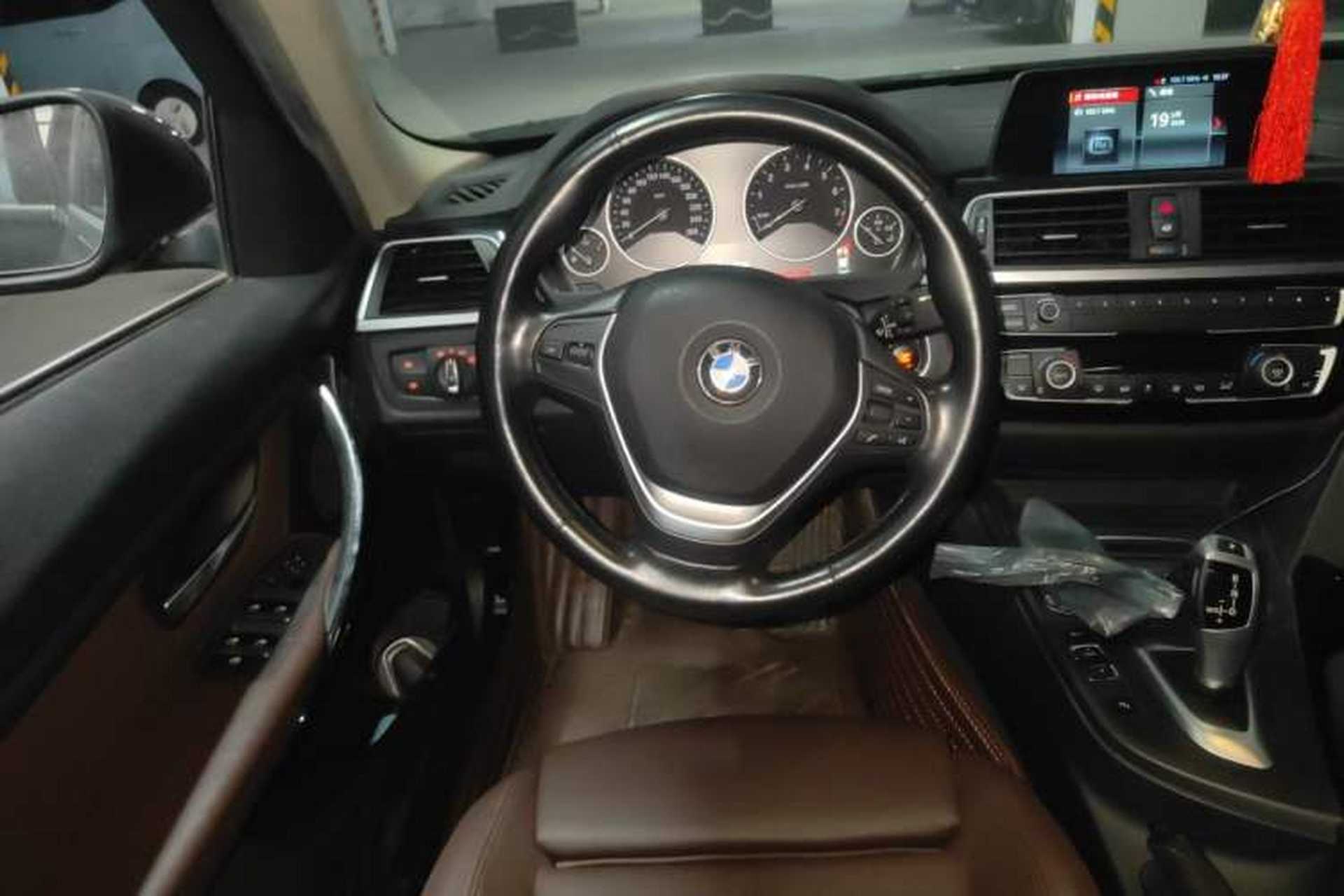 Used BMW 3 Series 2018 320Li Fashion Model Steering Wheel