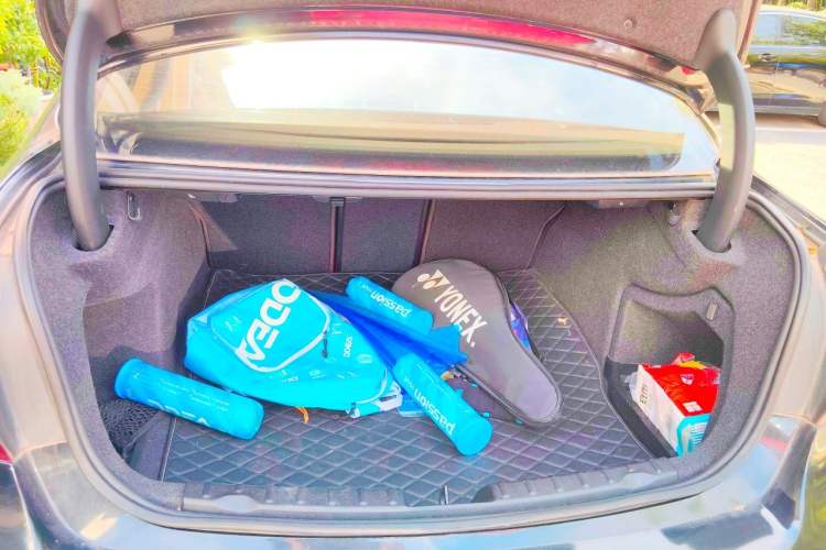 Used BMW 3 Series 2018 320Li Fashion Model Trunk