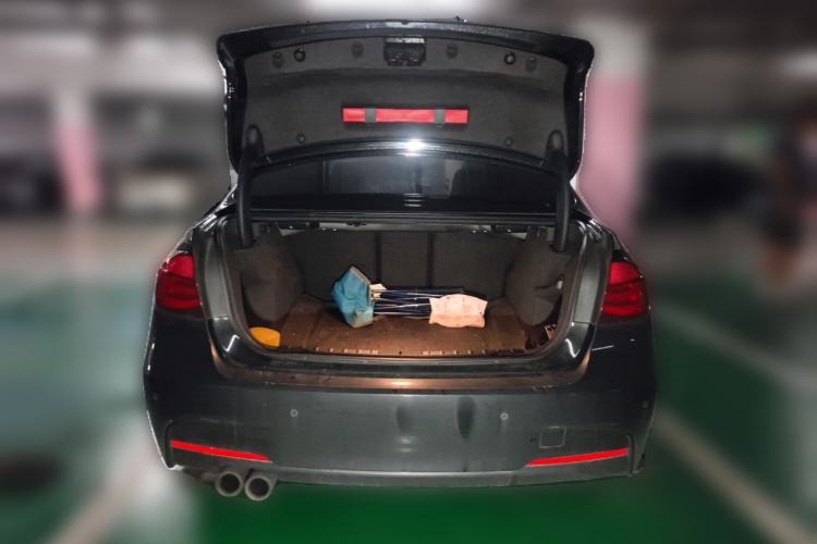 Used BMW 3 Series 2018 320Li M Sport Night Edition Trunk