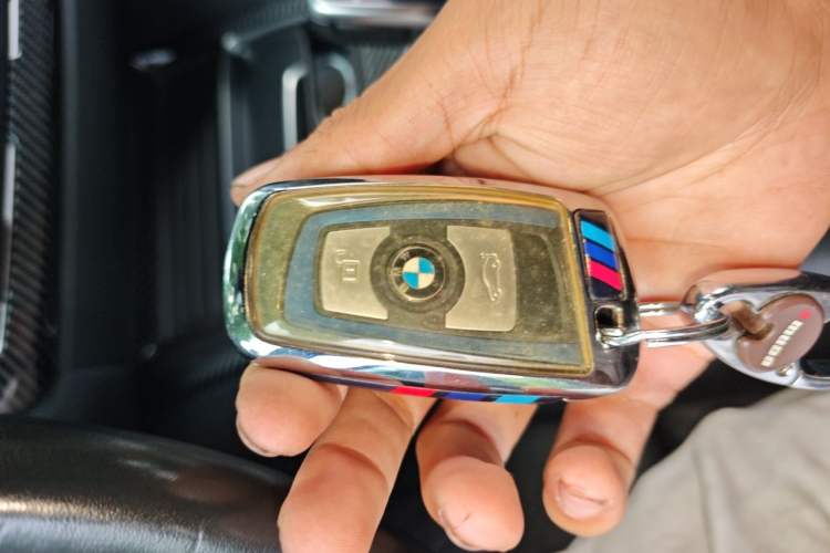 Used BMW 3 Series 2018 320i M Sport Night Edition Vehicle Key