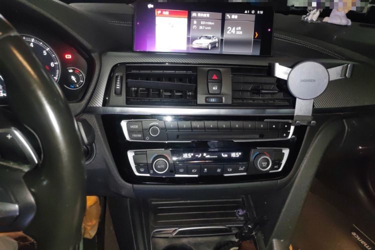 Used BMW 3 Series 2018 320i M Sport Night Edition Audio And AC Panel
