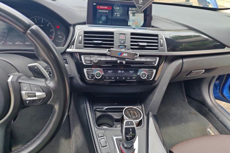 Used BMW 3 Series 2018 320Li Leading Model M Sport Package Audio And AC Panel