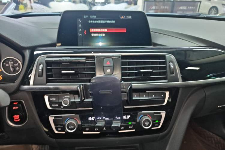 Used BMW 3 Series 2018 320Li Fashion Model Audio And AC Panel