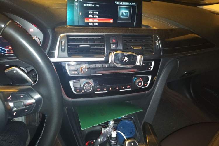 Used BMW 3 Series 2018 320Li M Sport Night Edition Audio And AC Panel