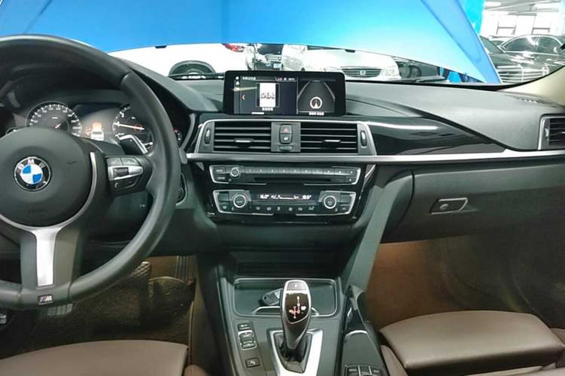 Used BMW 3 Series 2018 320Li Leading Model M Sport Package Audio And AC Panel