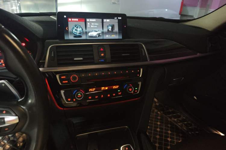 Used BMW 3 Series 2018 320Li M Sport Night Edition Audio And AC Panel