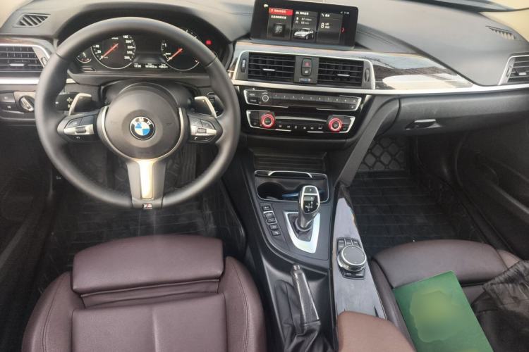 Used BMW 3 Series 2018 320Li M Sport Night Edition Center Console