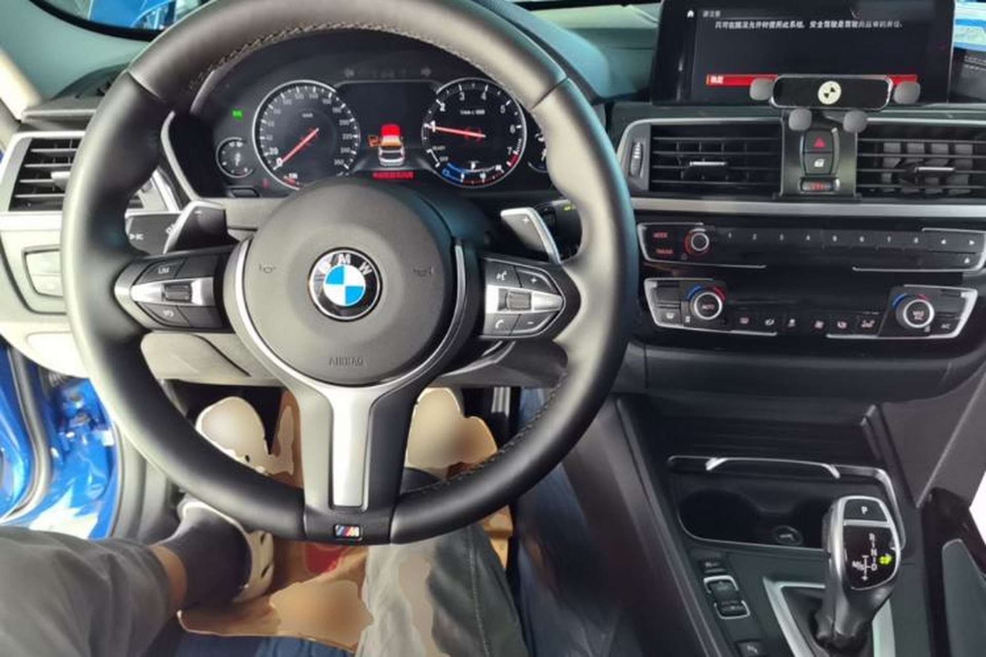 Used BMW 3 Series 2018 320Li Leading Model M Sport Package Center Console