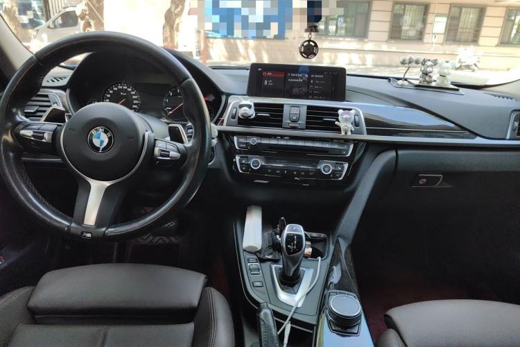 Used BMW 3 Series 2018 320Li M Sport Night Edition Center Console