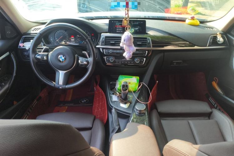 Used BMW 3 Series 2018 320Li M Sport Night Edition Center Console