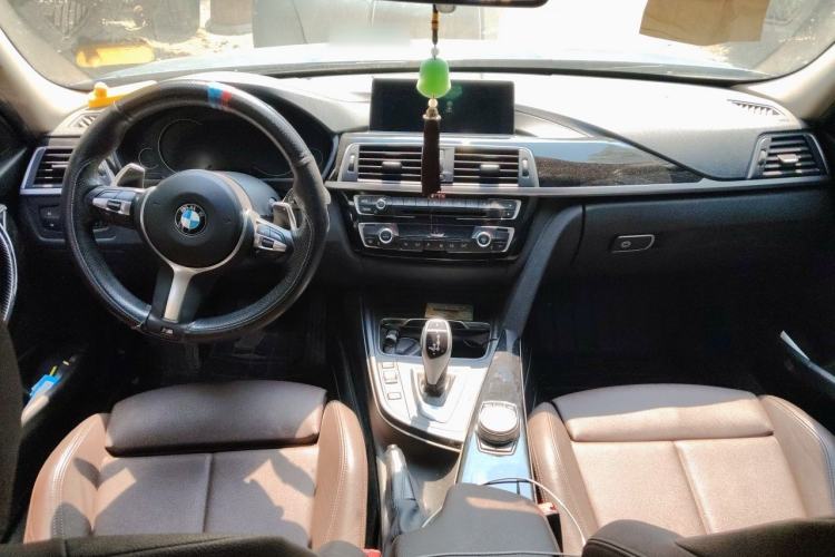Used BMW 3 Series 2018 320Li Leading Model M Sport Package Center Console