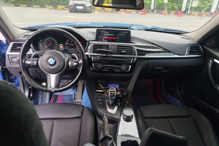 Used BMW 3 Series 2018 320Li M Sport Night Edition Center Console