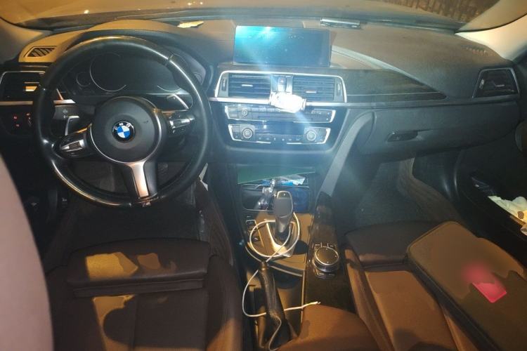 Used BMW 3 Series 2018 320Li M Sport Night Edition Center Console
