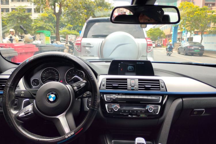 Used BMW 3 Series 2018 320Li M Sport Night Edition Center Console
