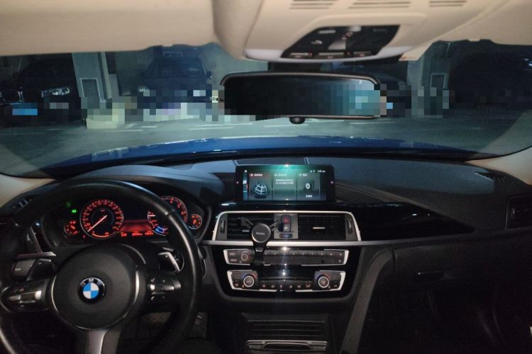 Used BMW 3 Series 2018 320Li Leading Model M Sport Package Center Console