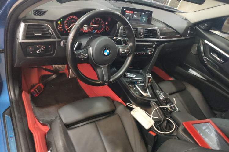 Used BMW 3 Series 2018 320Li M Sport Night Edition Center Console