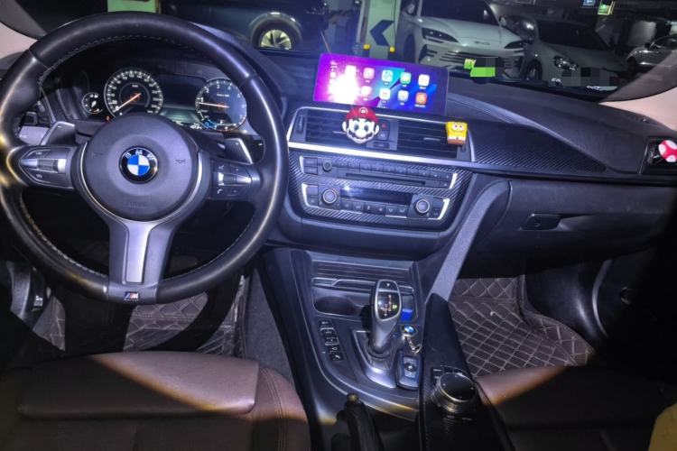 Used BMW 3 Series 2018 320Li Leading Model M Sport Package Center Console