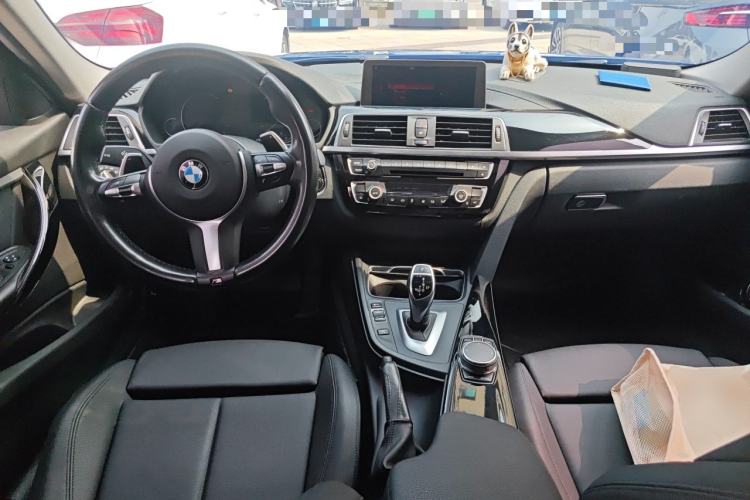 Used BMW 3 Series 2018 320Li Leading Model M Sport Package Center Console