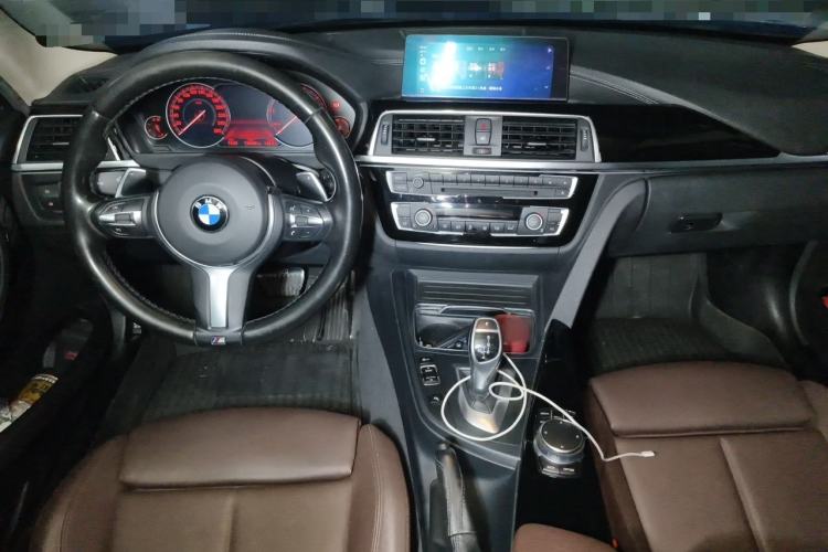 Used BMW 3 Series 2018 320Li Leading Model M Sport Package Center Console