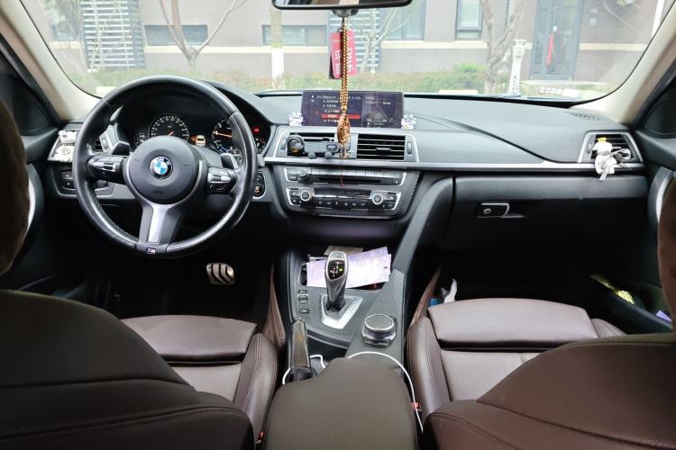 Used BMW 3 Series 2018 320Li Leading Model M Sport Package Center Console