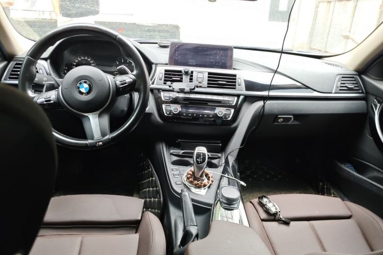 Used BMW 3 Series 2018 320Li Leading Model M Sport Package Center Console