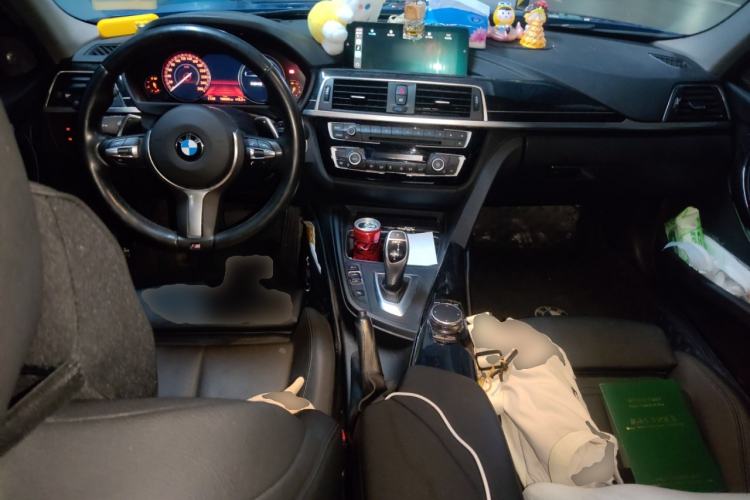 Used BMW 3 Series 2018 320Li M Sport Night Edition Center Console