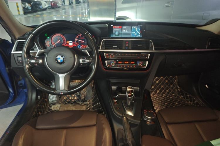 Used BMW 3 Series 2018 320Li M Sport Night Edition Center Console