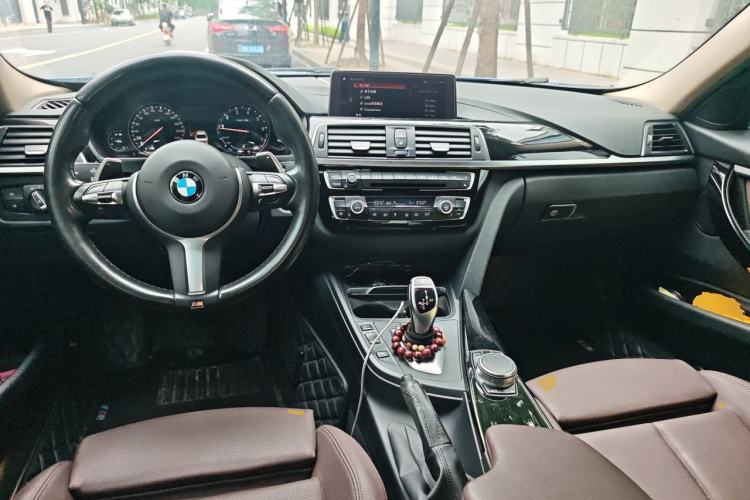 Used BMW 3 Series 2018 320Li Leading Model M Sport Package Center Console