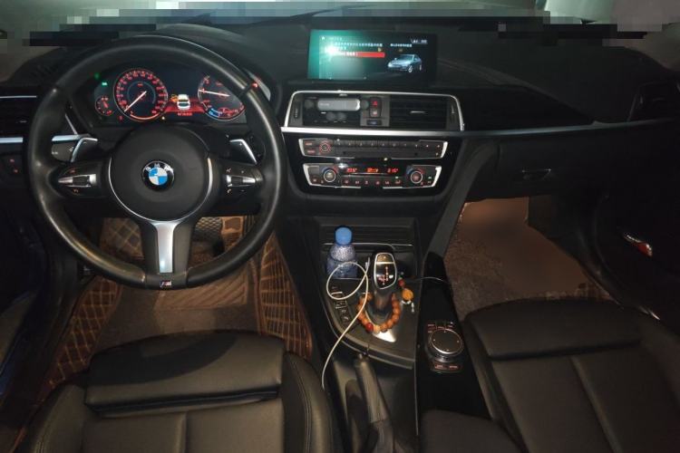 Used BMW 3 Series 2018 320Li Leading Model M Sport Package Center Console