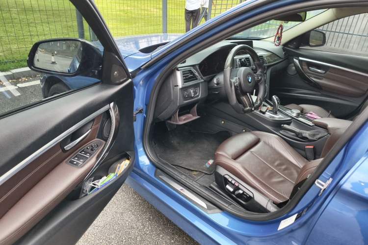 Used BMW 3 Series 2018 330Li M Sport Shadow Edition Driver Seat