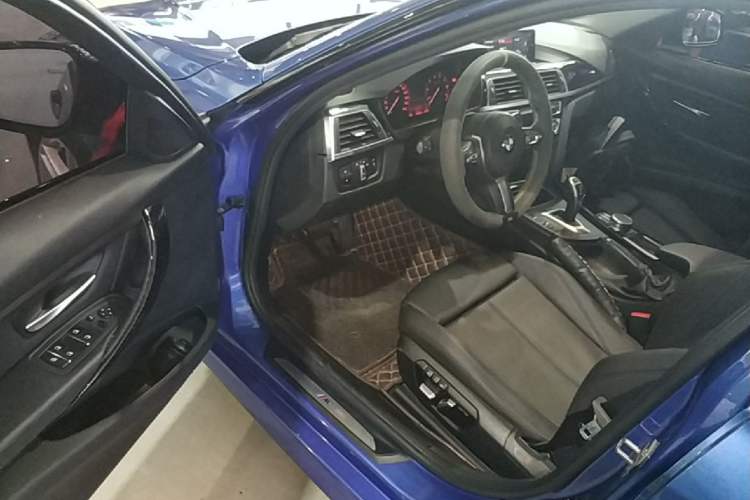 Used BMW 3 Series 2018 320Li Leading Model M Sport Package Driver Seat