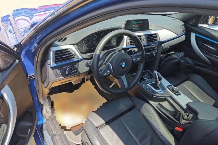 Used BMW 3 Series 2018 320i M Sport Night Edition Driver Seat