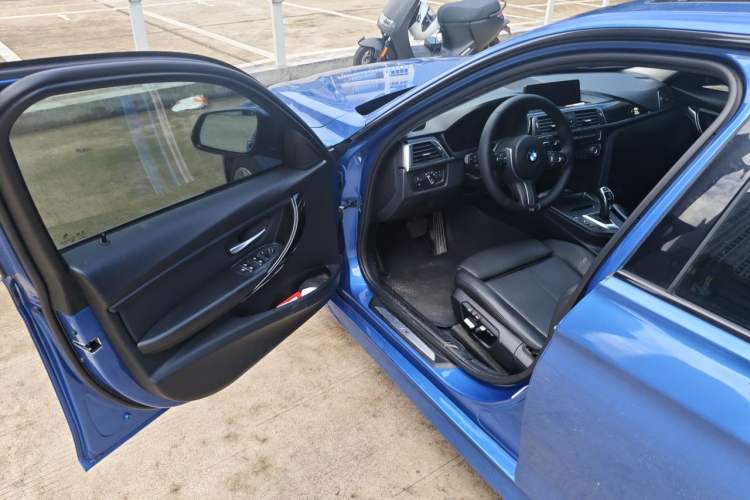 Used BMW 3 Series 2018 320Li Leading Model M Sport Package Driver Seat