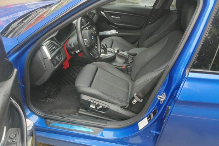 Used BMW 3 Series 2018 320Li Leading Model M Sport Package Driver Seat