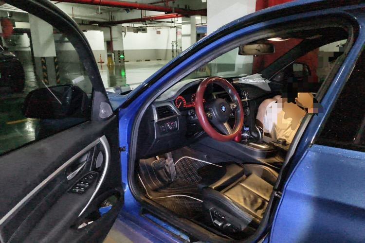 Used BMW 3 Series 2018 320i M Sport Night Edition Driver Seat