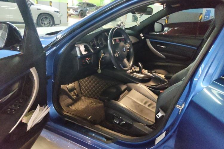 Used BMW 3 Series 2018 320i M Sport Package Driver Seat