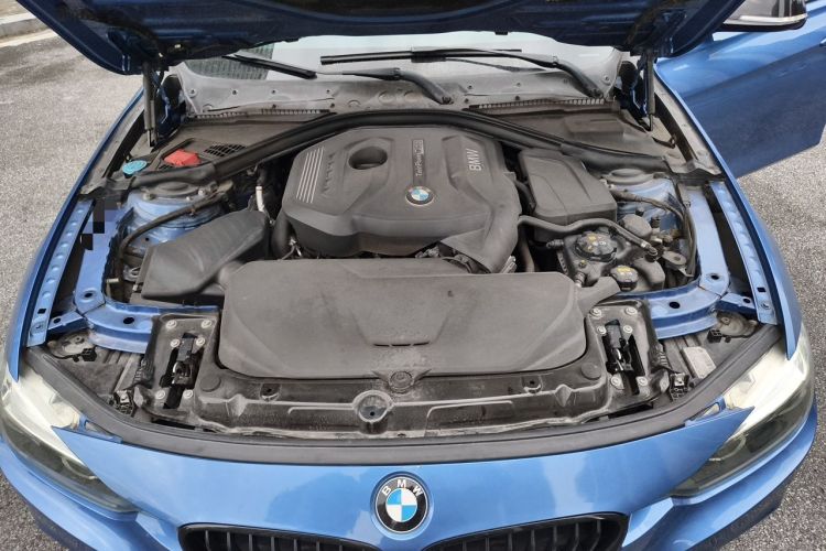 Used BMW 3 Series 2018 330Li M Sport Shadow Edition Engine Bay