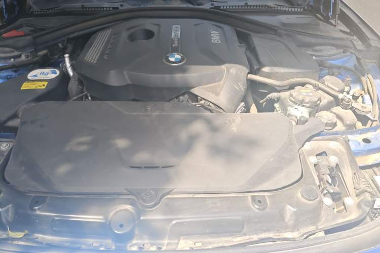 Used BMW 3 Series 2018 330i M Sport Night Edition Engine Bay