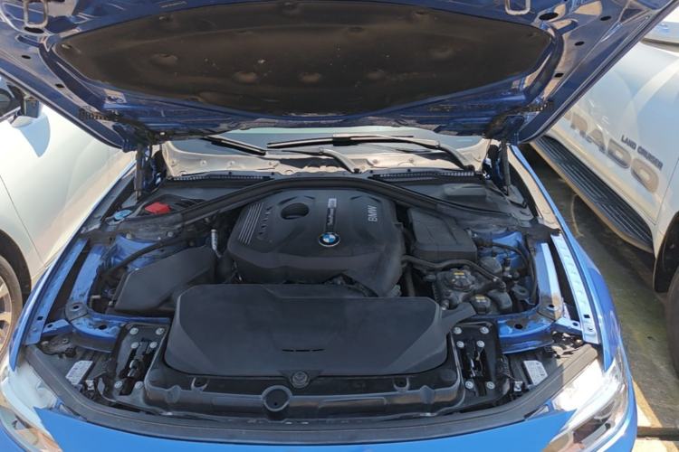 Used BMW 3 Series 2018 320i M Sport Night Edition Engine Bay
