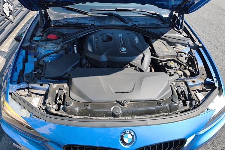 Used BMW 3 Series 2018 320i M Sport Night Edition Engine Bay