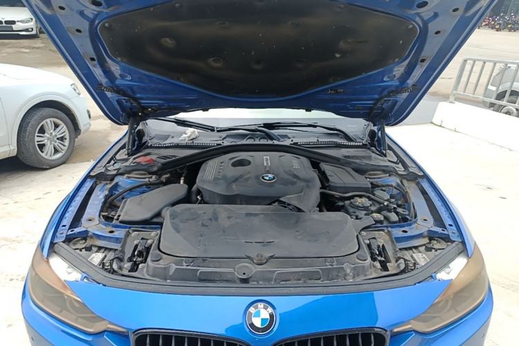 Used BMW 3 Series 2018 320i M Sport Package Engine Bay